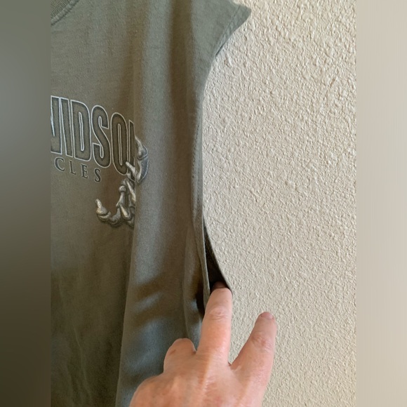 Harley Davidson Sleeveless TShirt 🌴 - Picture 4 of 6